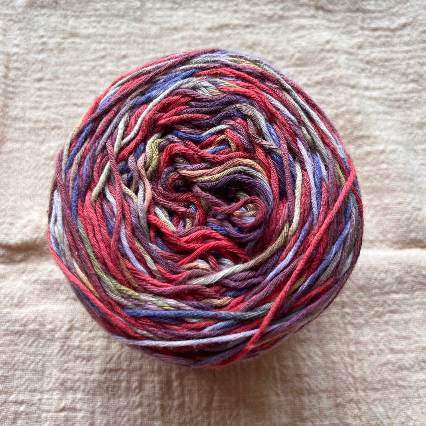 destash: hand dyed yarn from yarn addict