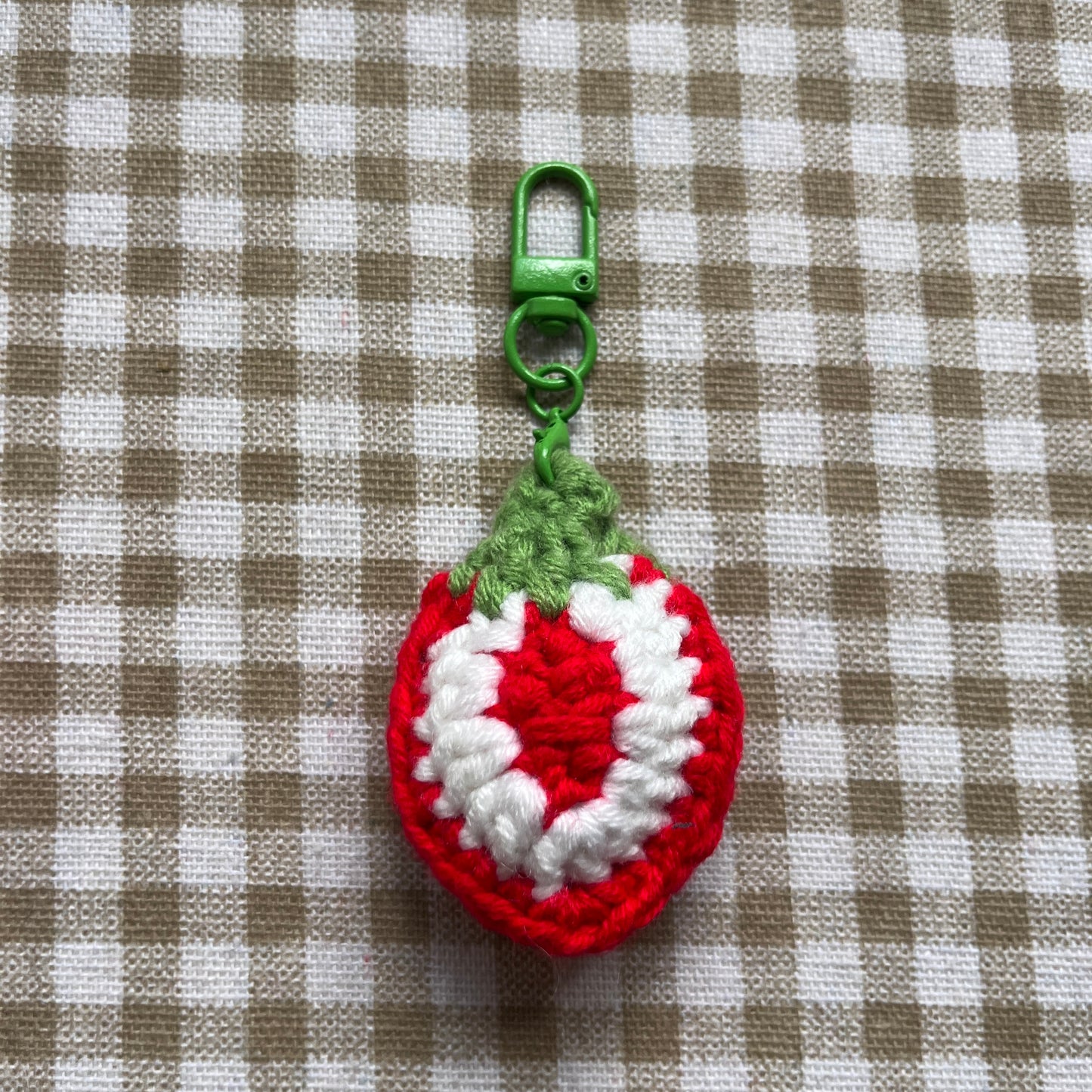 crochet keychain: strawberry slice