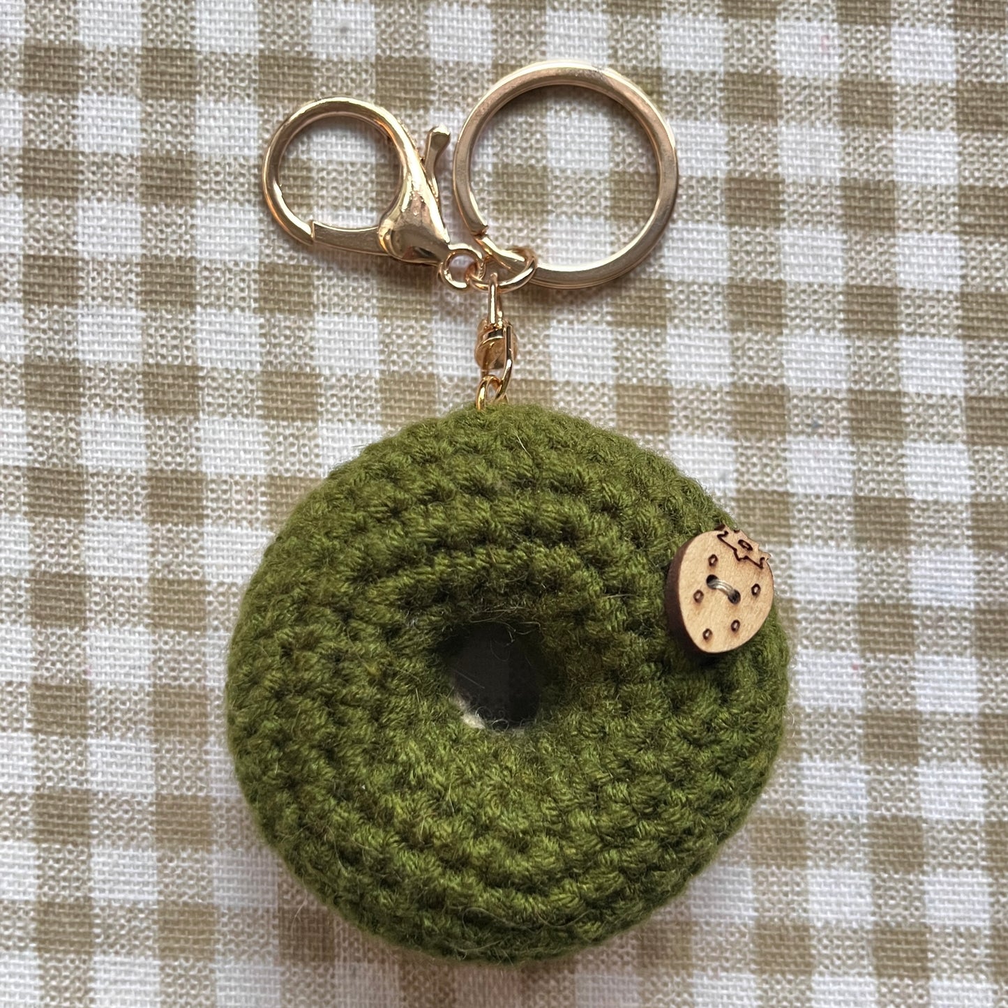 crochet keychain: donuts