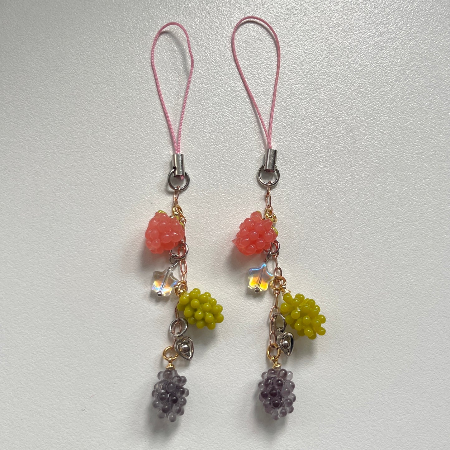 matching fruit keychains🍎🍊🍇🍅🍓