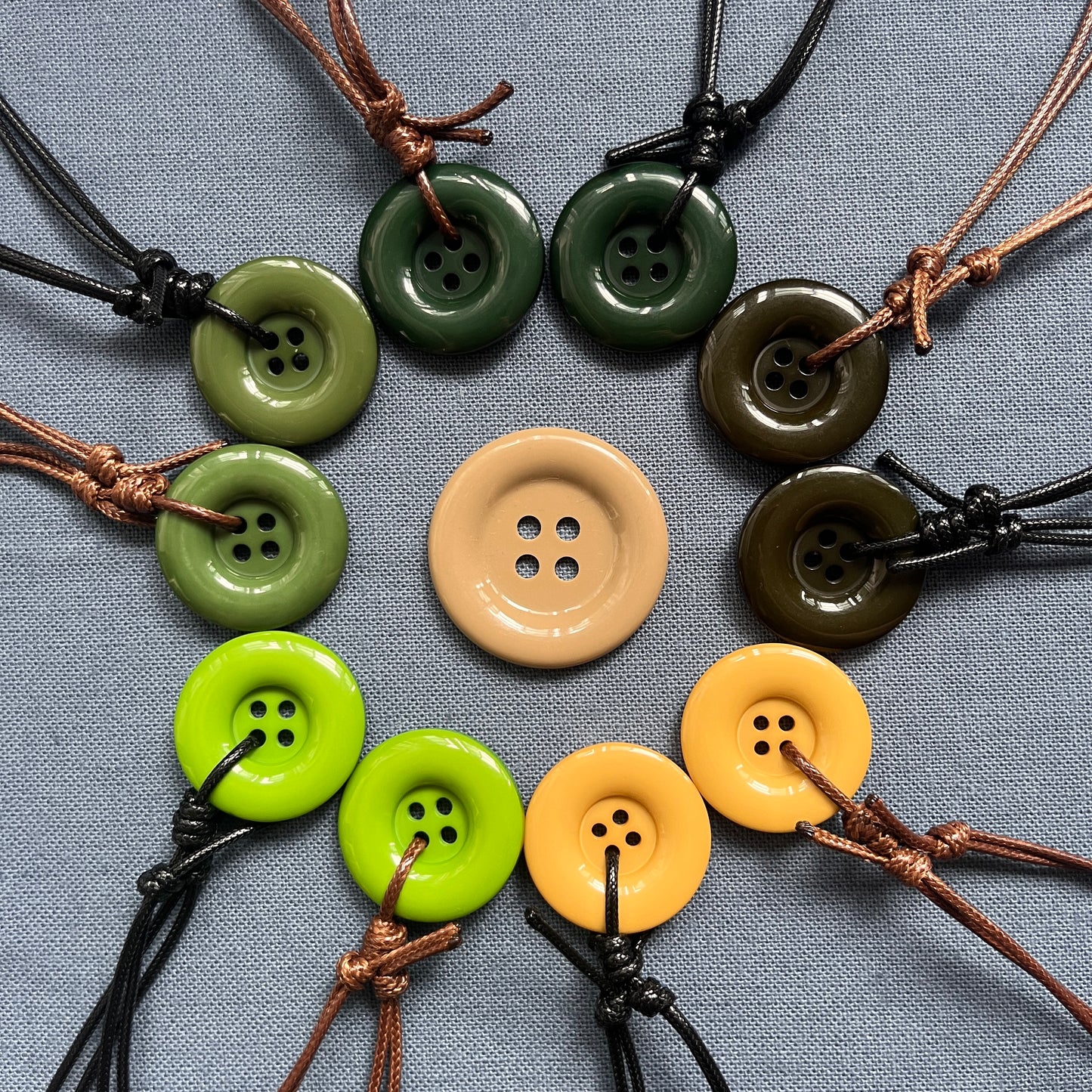button necklaces: part 3💌