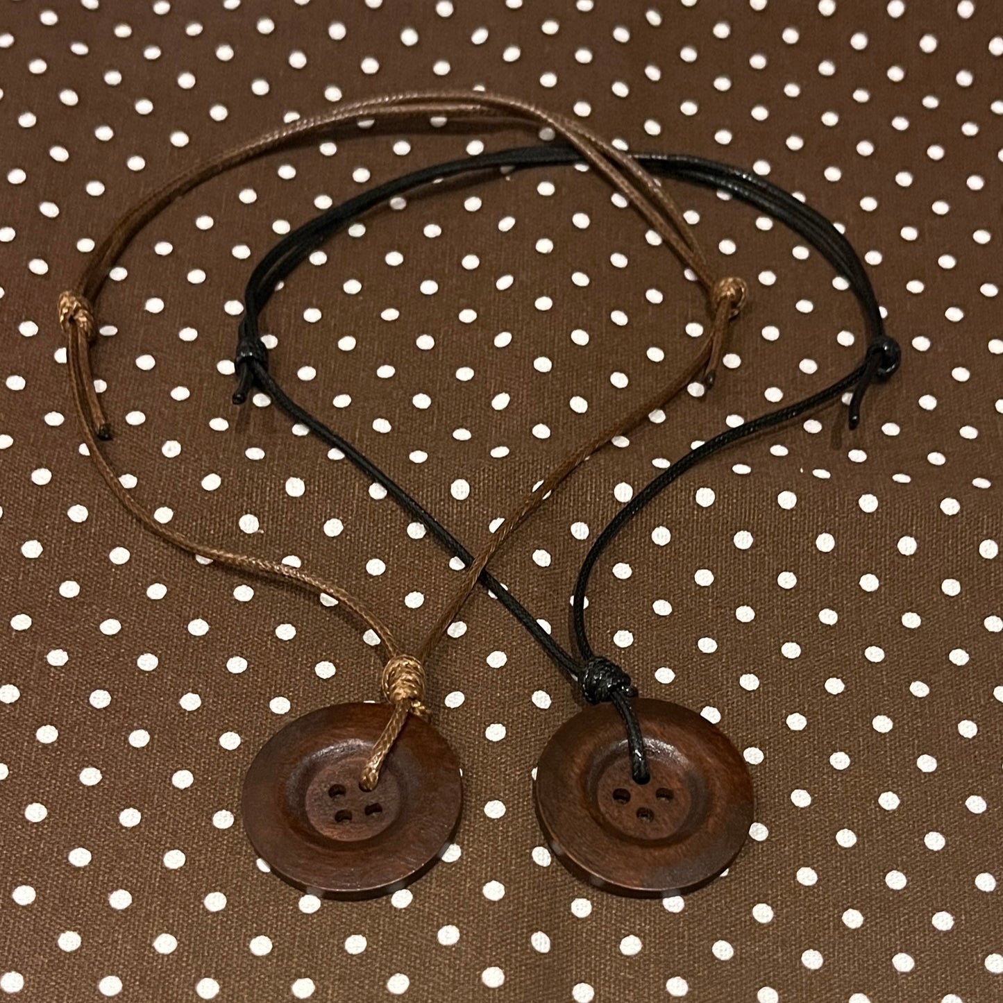 wooden button necklaces🏡