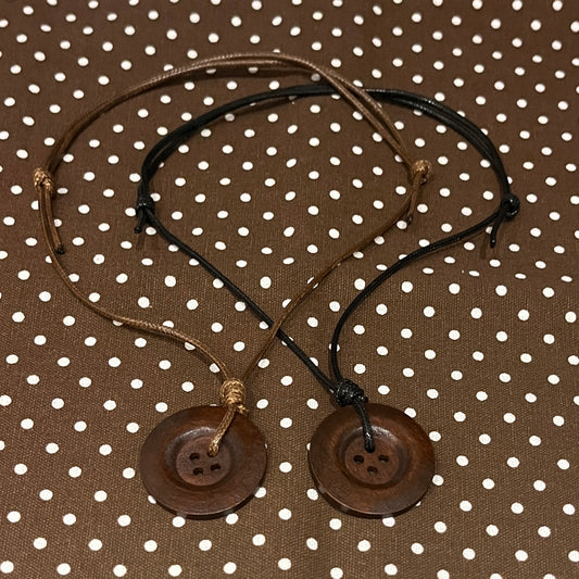 wooden button necklaces🏡