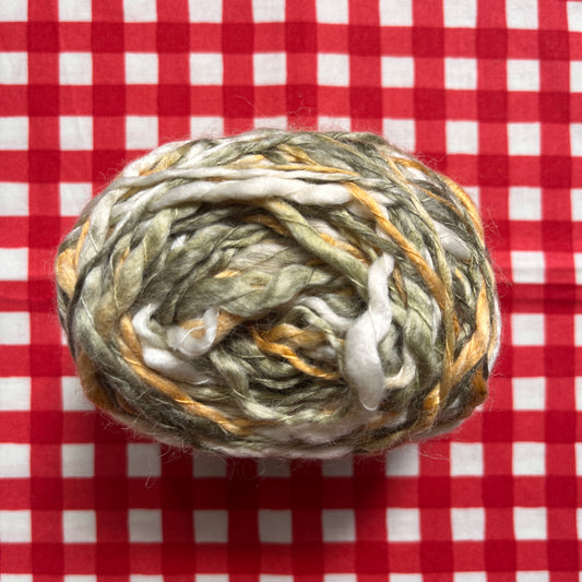 yarn #009: yellow leaves