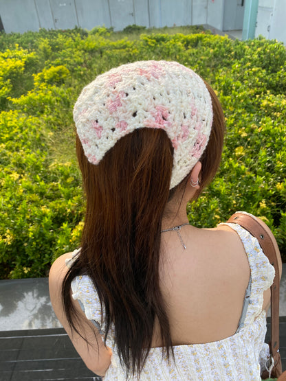 crochet wearable: picnic pink bandana🌸💕