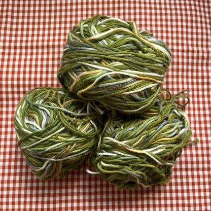 destash: hand dyed yarns(pokkomi & cinderlush)