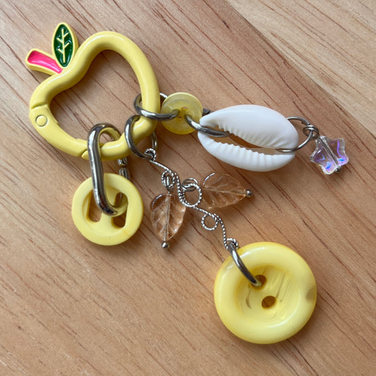keychain: apple carabiner & buttons
