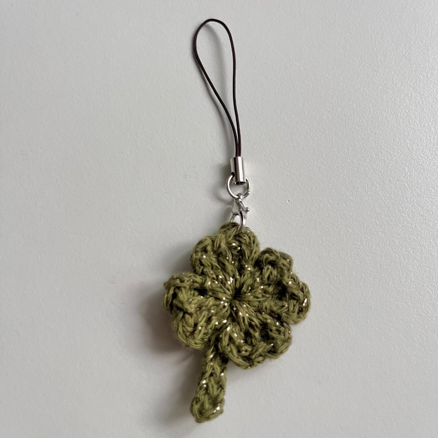 crochet phone strap: assorted clovers🍀🌸