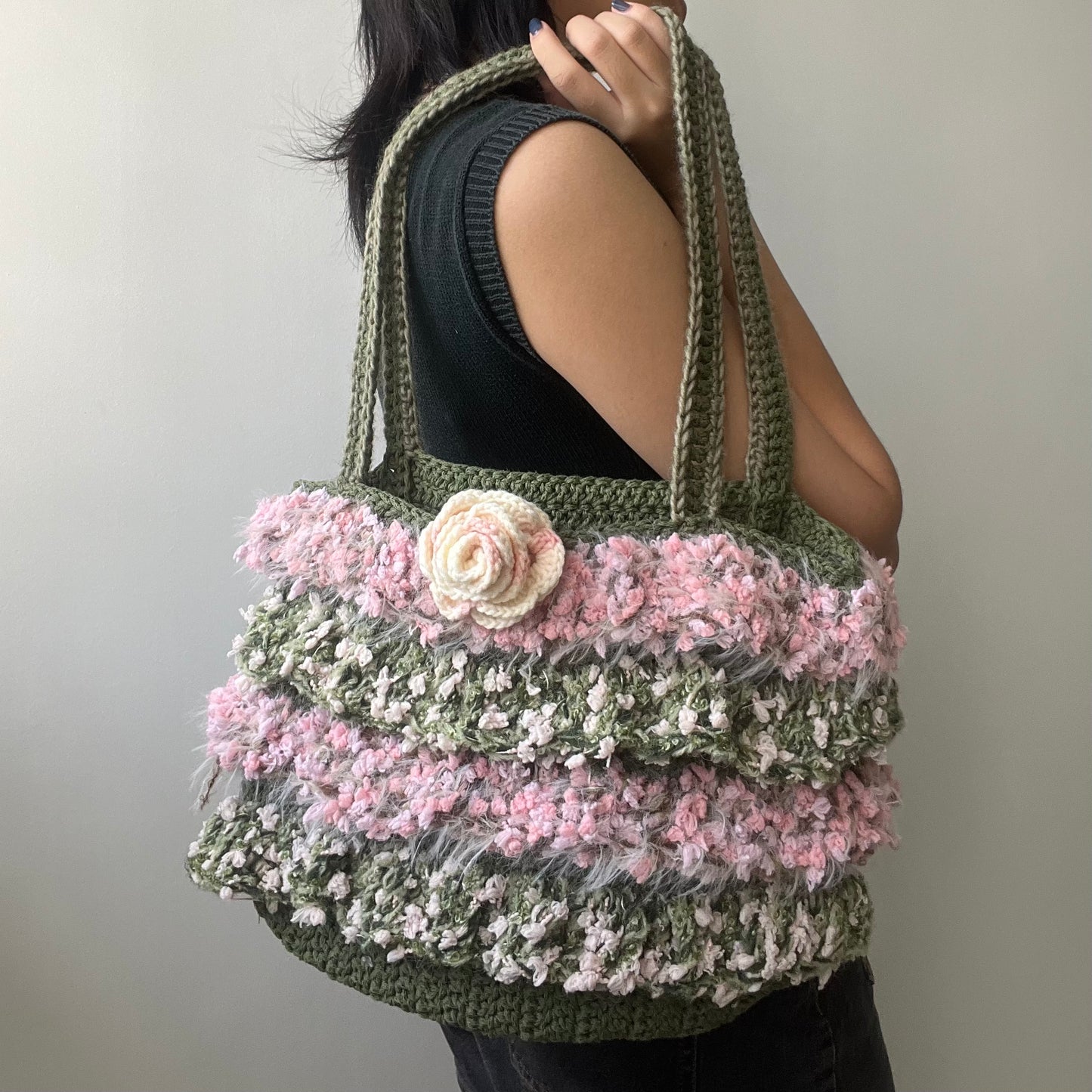 rosette floral tote bag