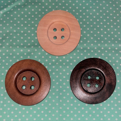 comically big button clips💌