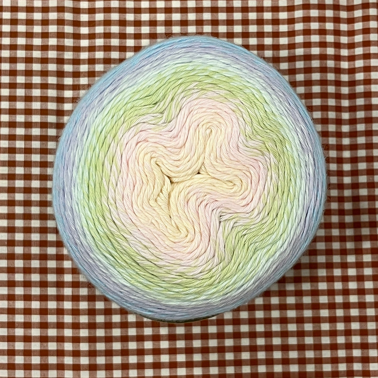 destash: yarn cakes
