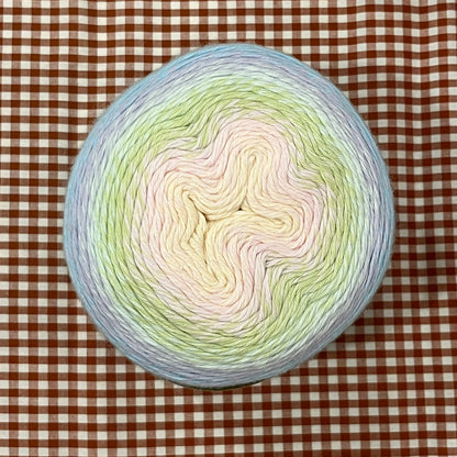 destash: yarn cakes