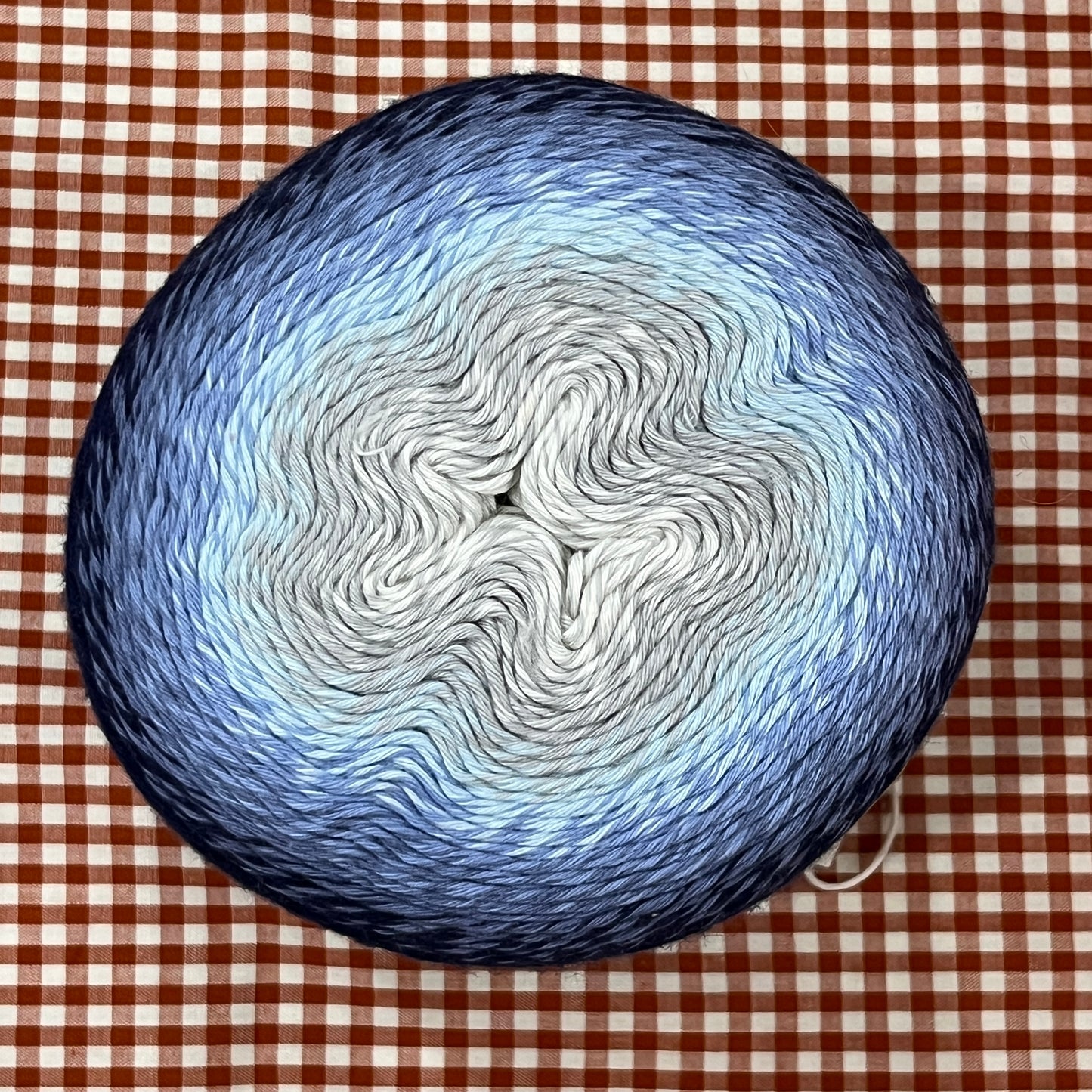 destash: yarn cakes