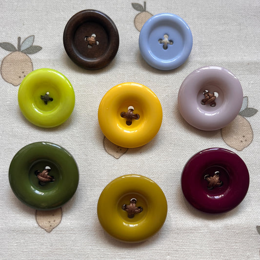 button pins ( ˙▿˙ )