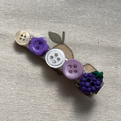 assorted button clips (/▽＼*)｡o○♡