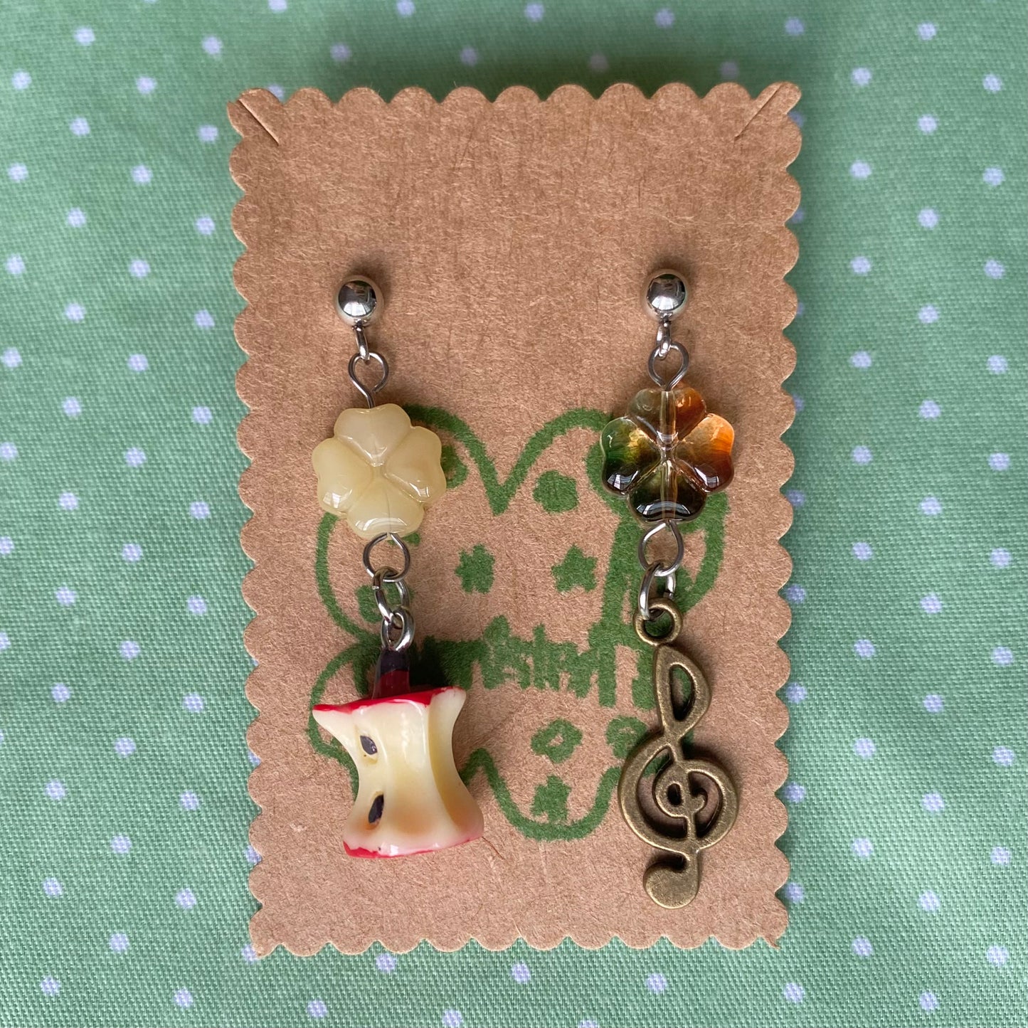 earrings: collection 10⭐️🍎🍃