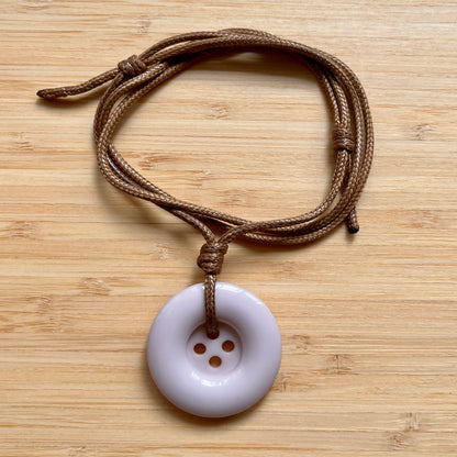 button necklaces (ᵔ⩊ᵔ)