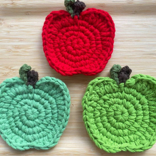 crochet coasters: apples