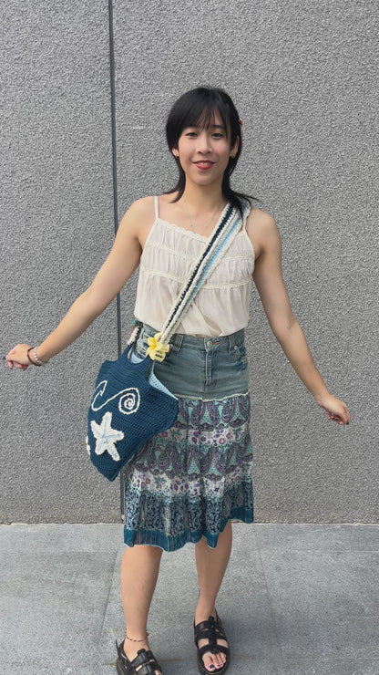 manta ray sling bag